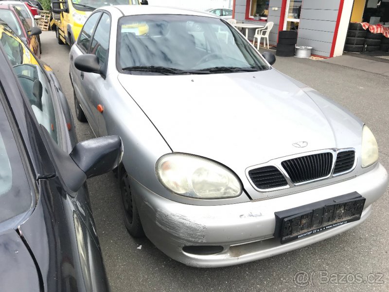 Daewoo Lanos 1,3i 2000 55kW - díly z vozu - 2