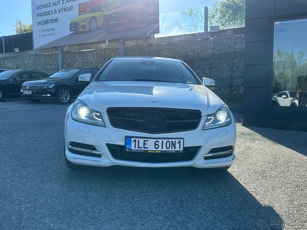 Mercedes-Benz C 180 2011 - 2