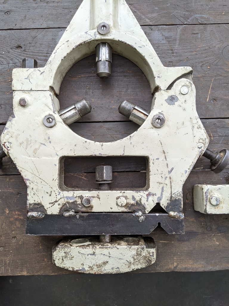 SOUSTRUŽNICKÉ LUNETY - 2