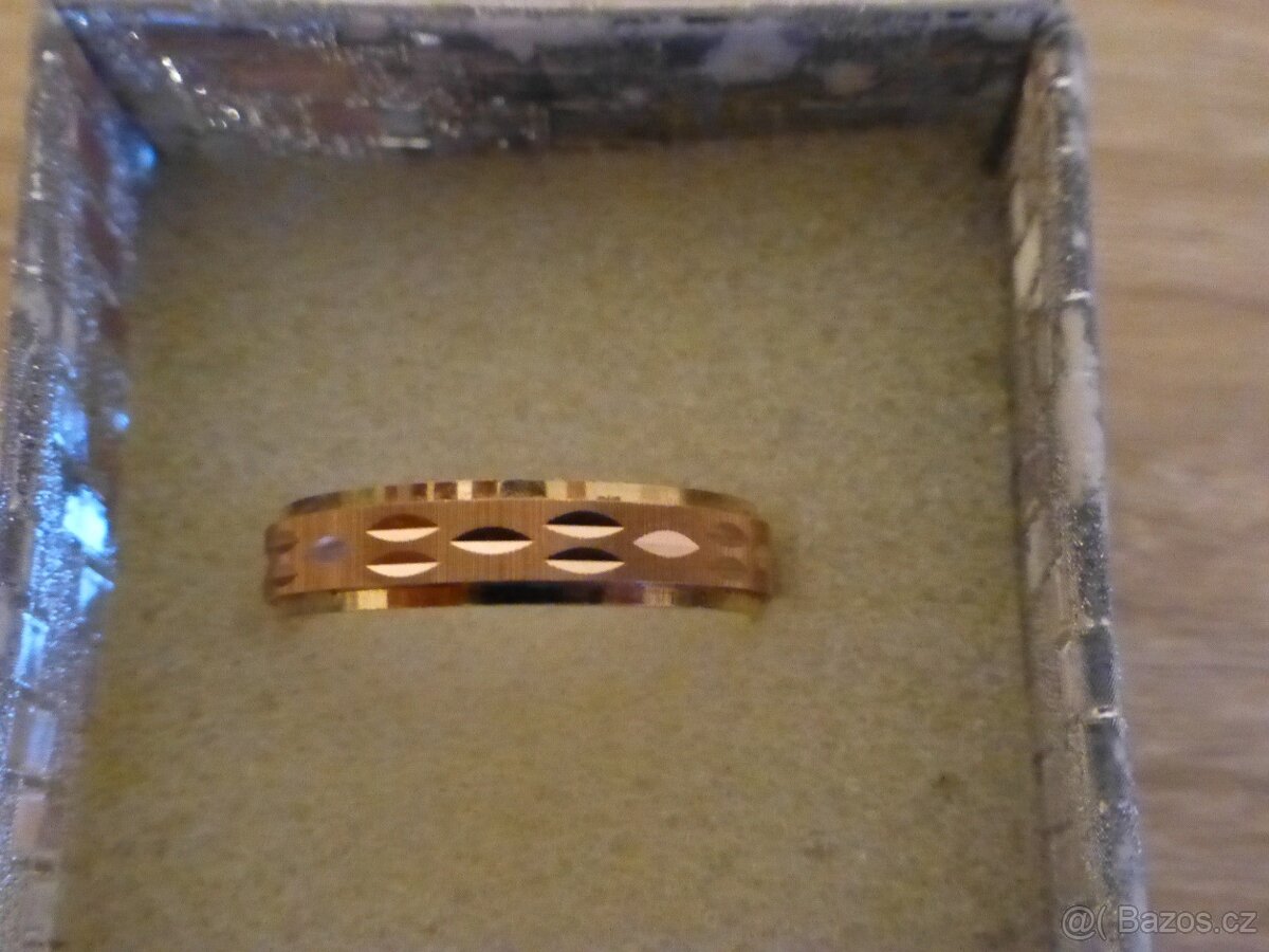 pánský zlatý snubní prsten - 2