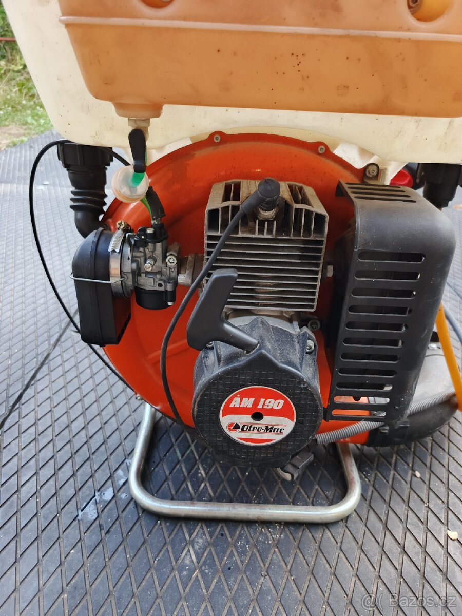 Motorový postřikovač Oleo-Mac - 2