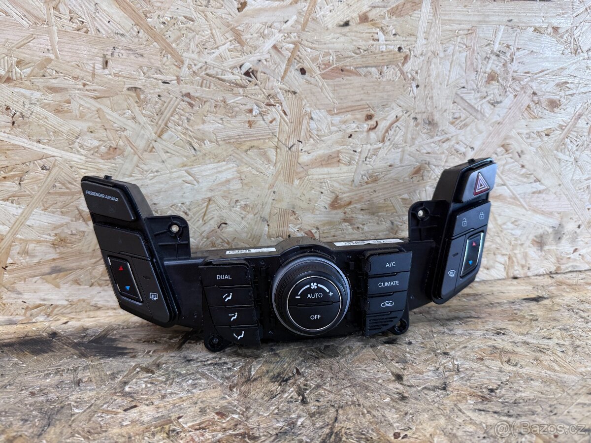 PANEL KLIMATIZACE HYUNDAI I40 97250-3Z900 - 2
