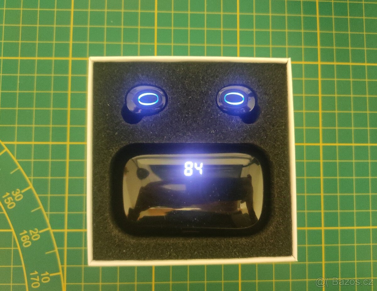 Nová bezdrátová svítící sluchátka s ukazatelem stavu baterie - 2