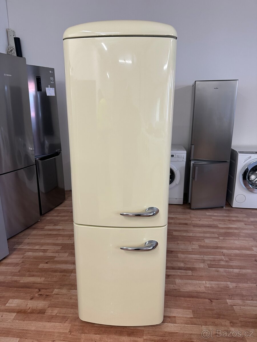 Lednice s mrazákem Gorenje (304) - 2