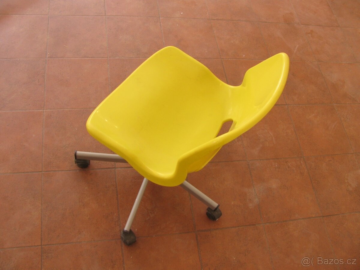 Bakelitova židle - 2