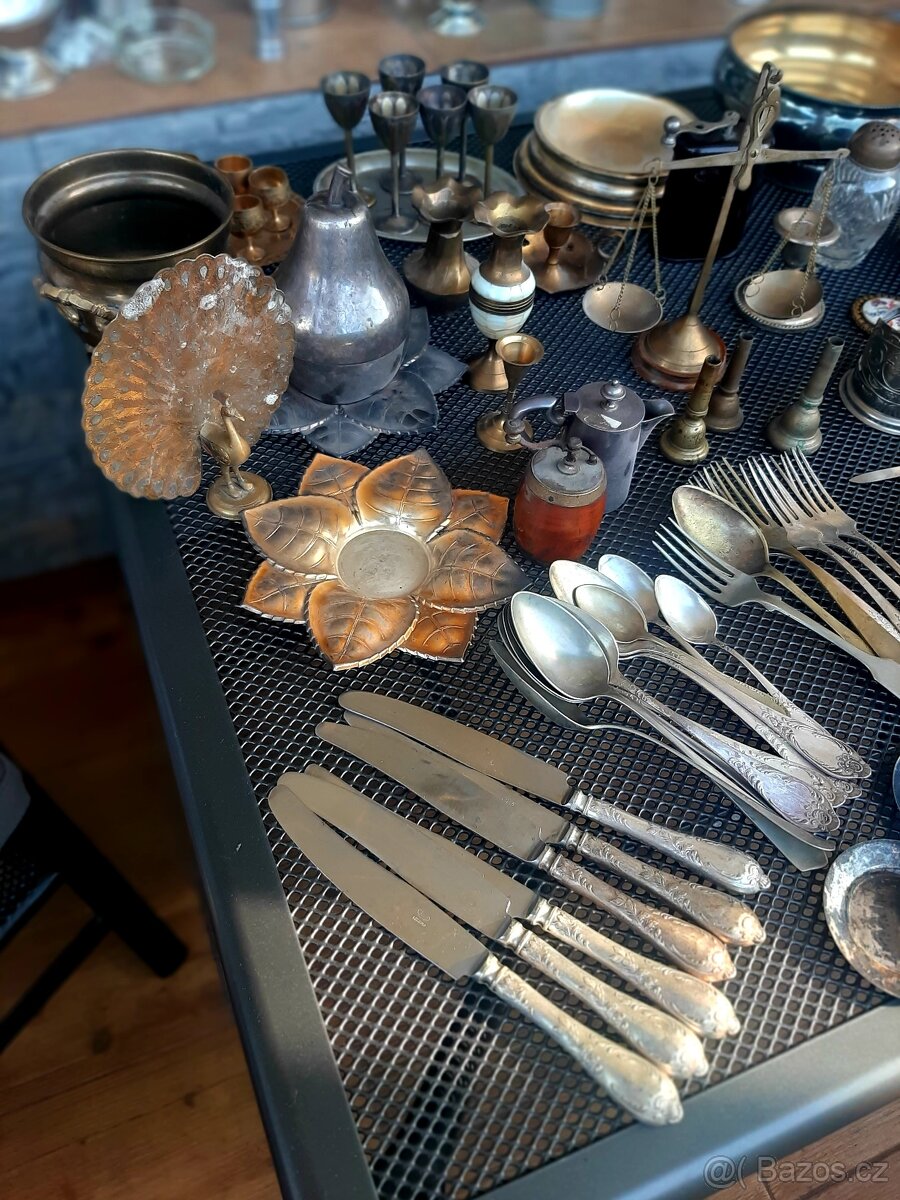 Starožitné předměty.. - 2