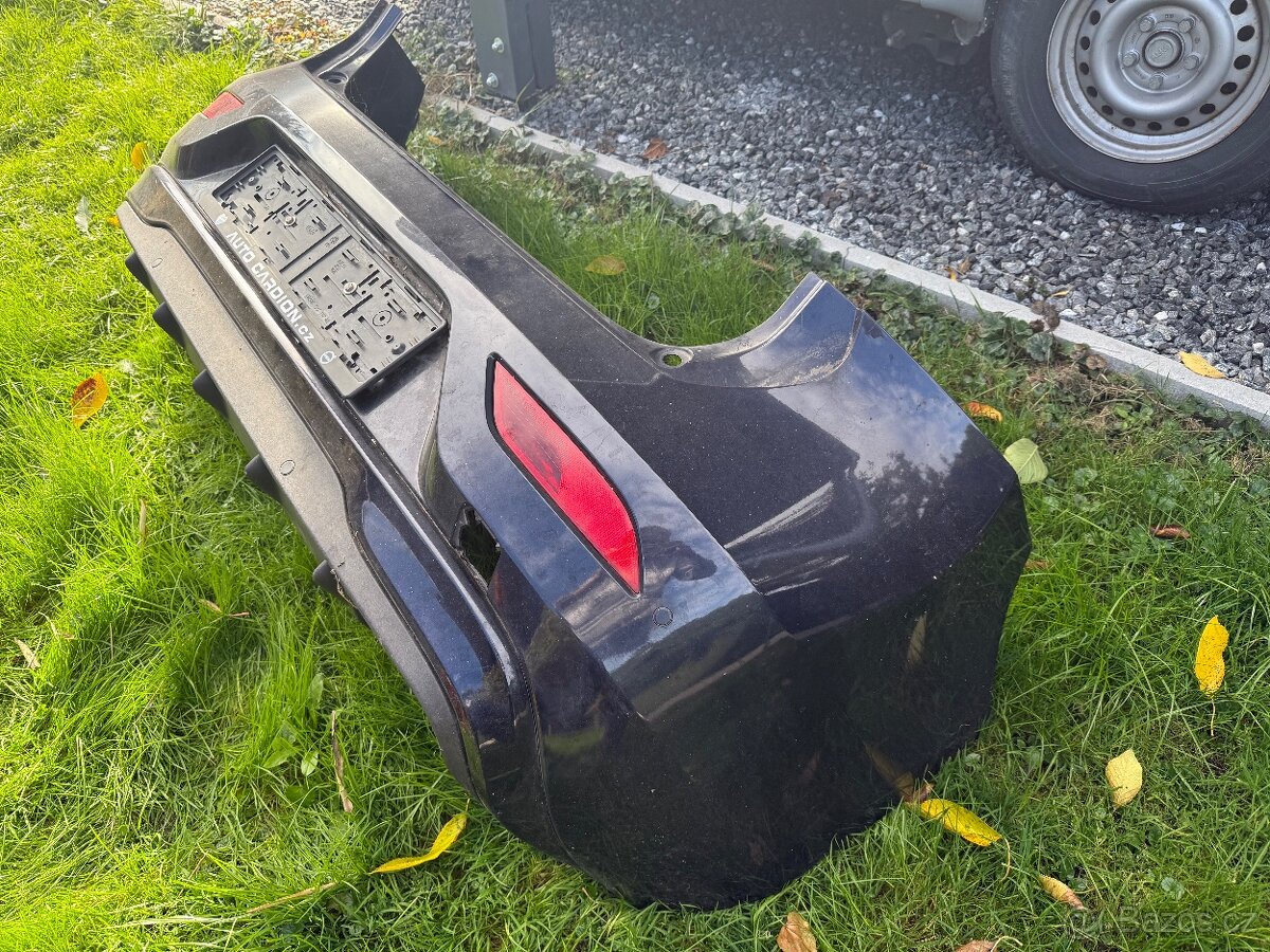 Zadní nárazník Volvo V40 - 2