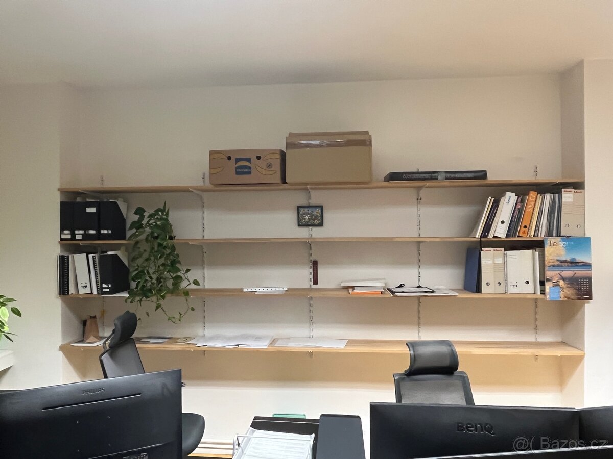 Police/regály na stěnu - 2