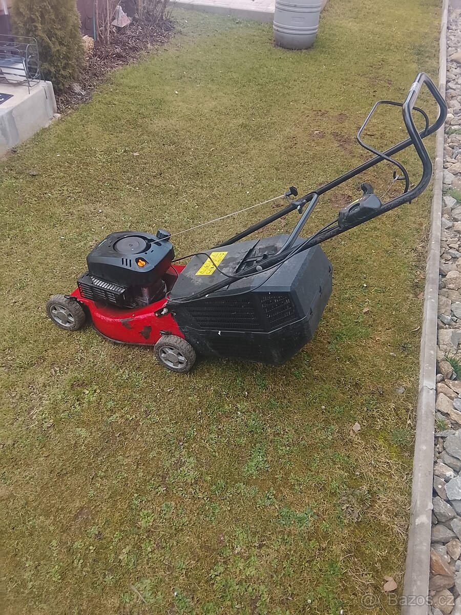 Benzínová sekačka - 2