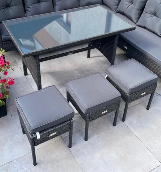 Ratanovy stul s puffy - 2