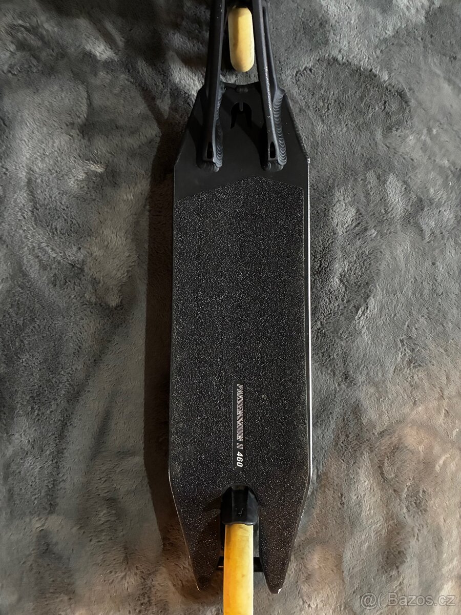 Sestavená freestyle koloběžka - 2