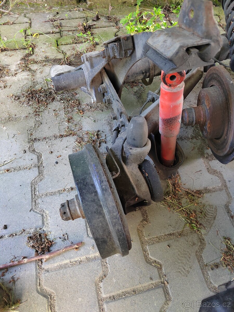 Porsche 924 nápravy - 2