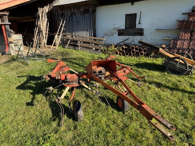 Obracák Fahr KH4S vlečený - 2