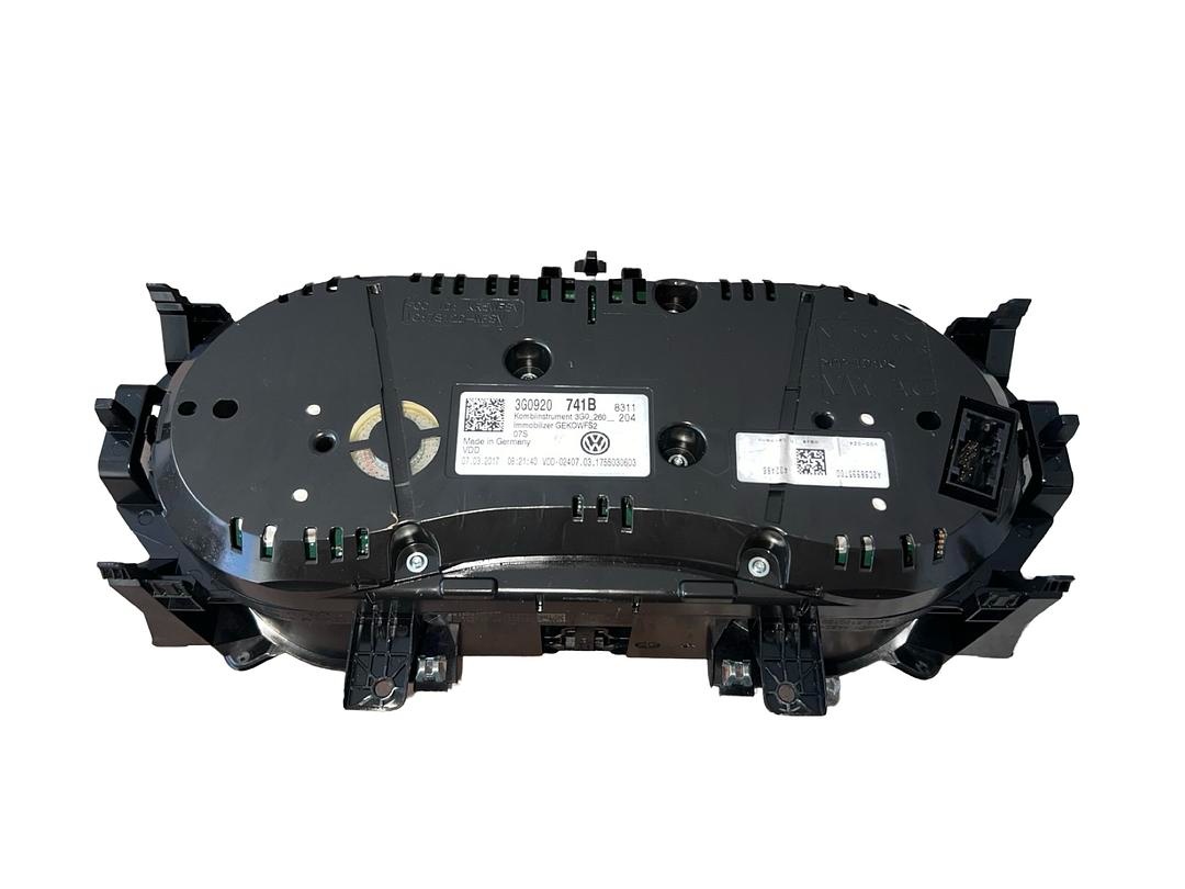 Budíky naftové 3G0920741B VW Passat B8 r.v. 2017 - 2