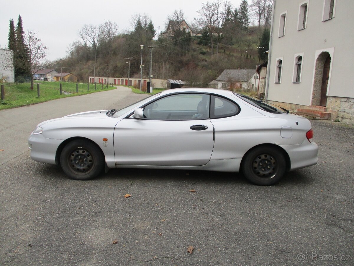 HYUNDAI LANTRA COUPE - 1.6 i - 2