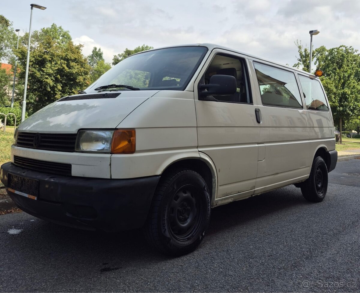 VW Transporter 2.5 TDI, 9 míst, nová STK - 2