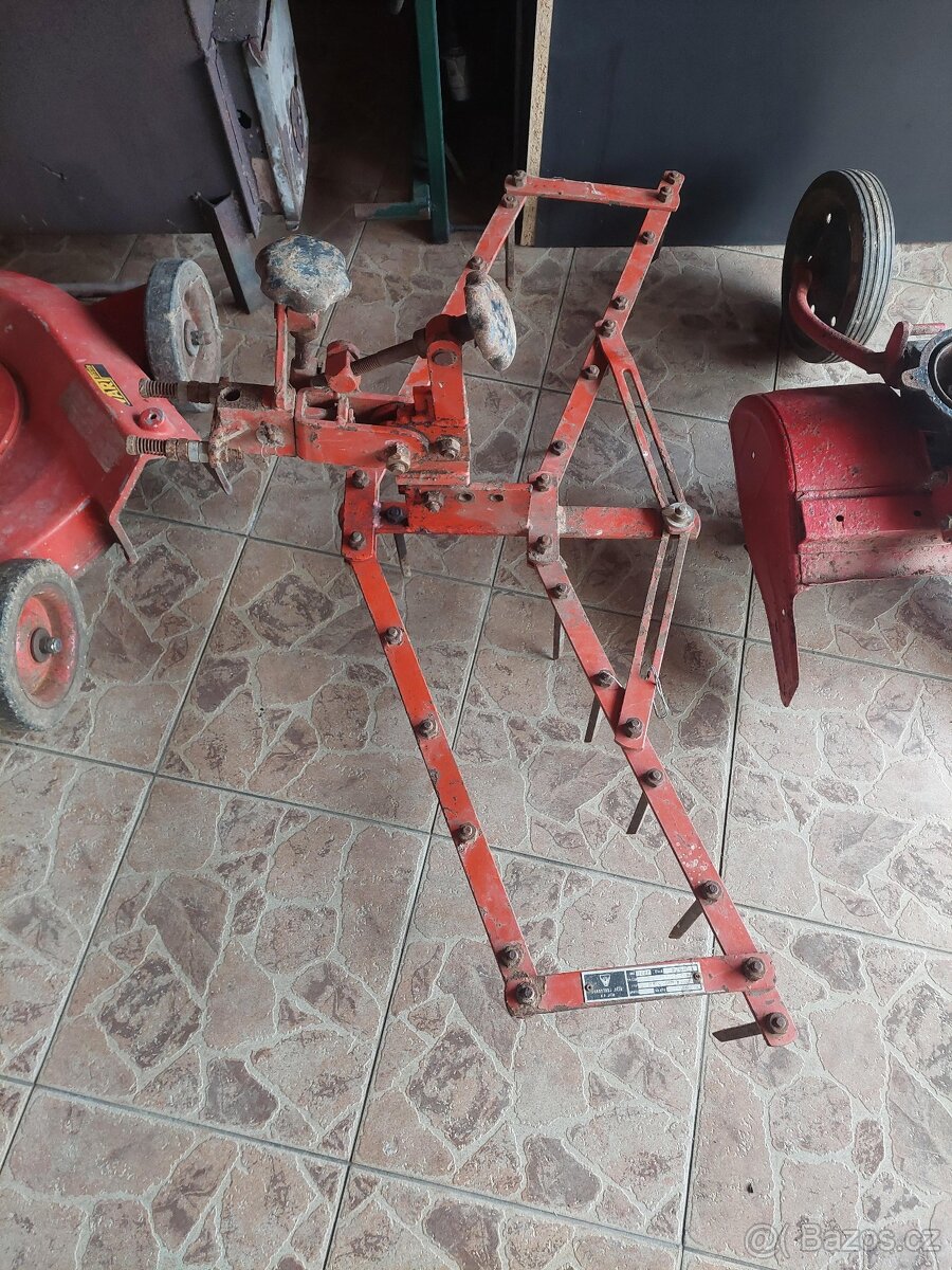 Rotační sekačka,brány,kypřič - 2