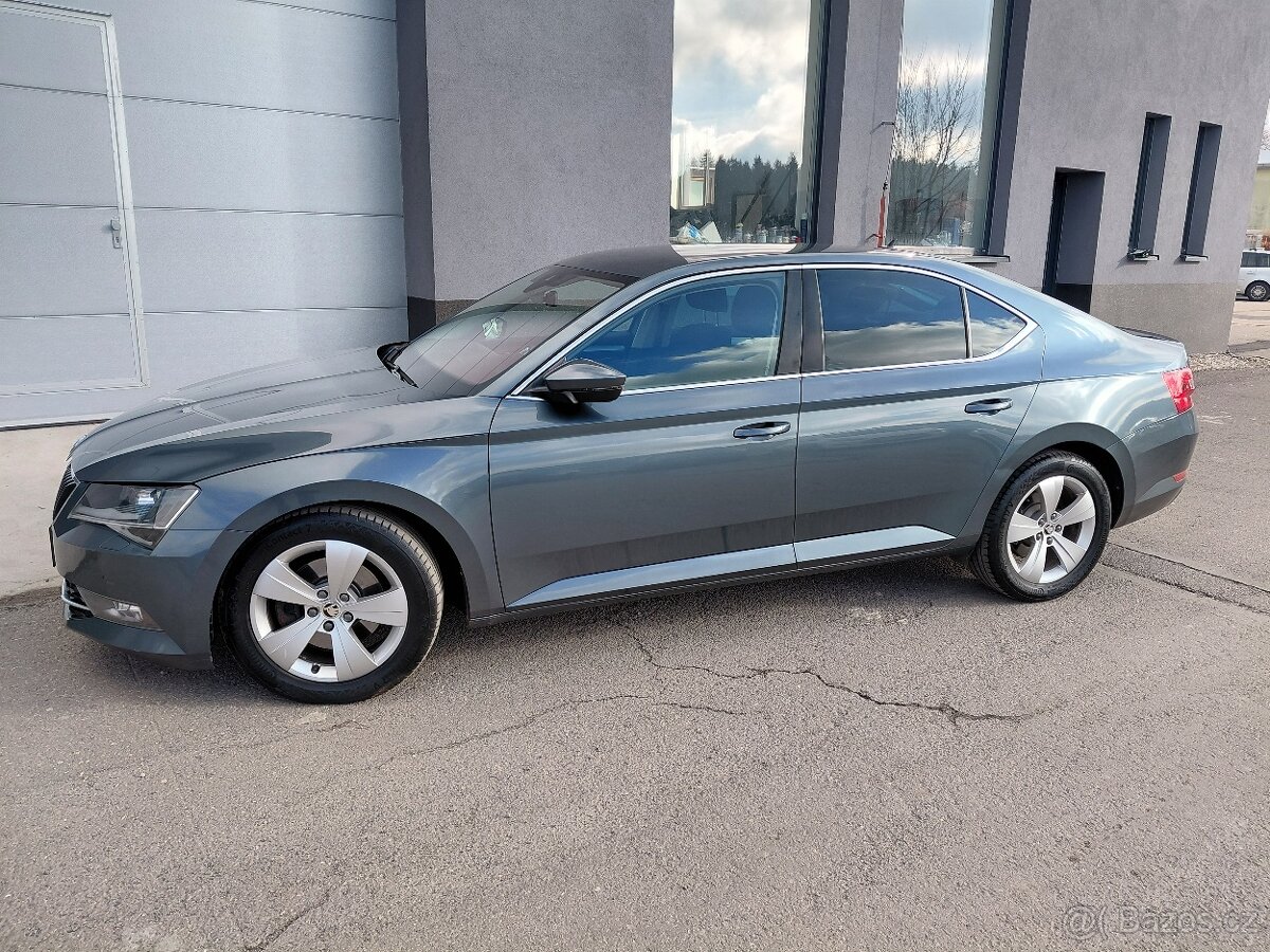 SUPERB III 2.0TDi, r.17 210000km, po rozvodech, NAVI, MANUÁL - 2