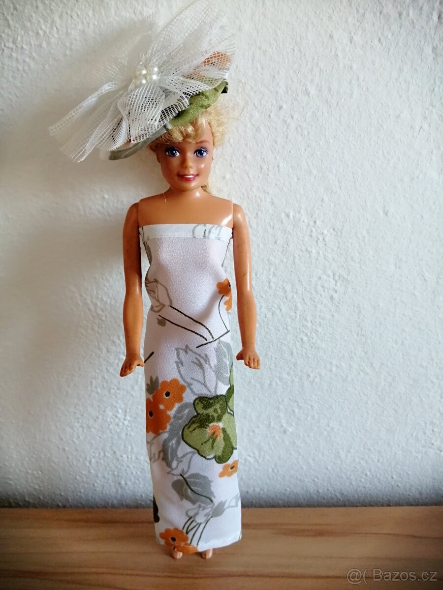 Šaty pro Barbie - 2
