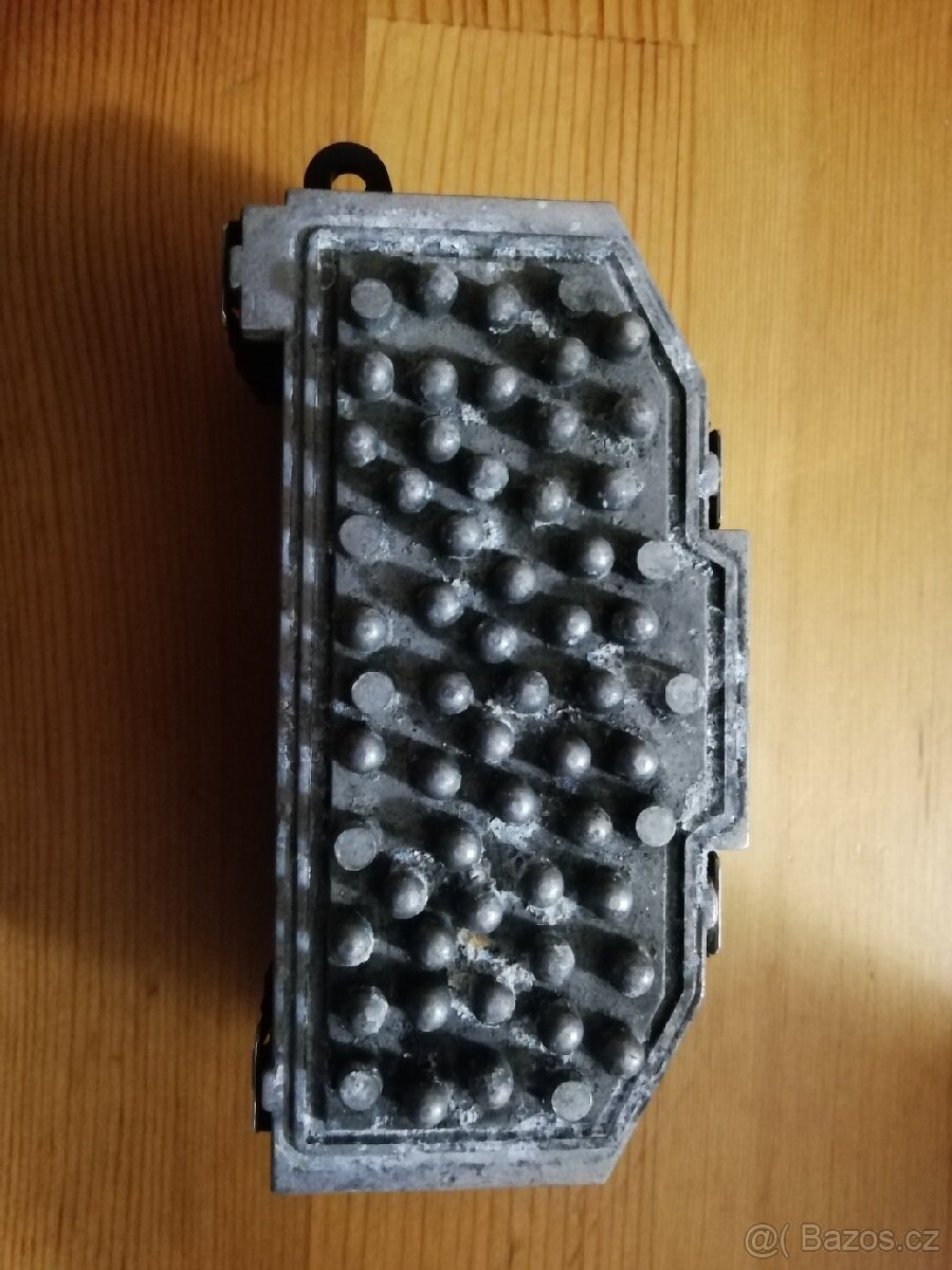 Regulator ventilatoru topení VW Passat B6 3C - 2