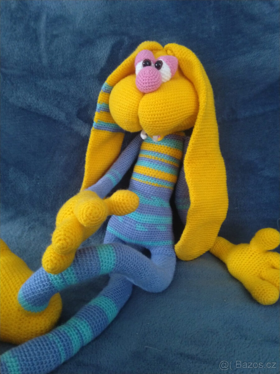 Ručně vyráběné háčkované hračky. - 2