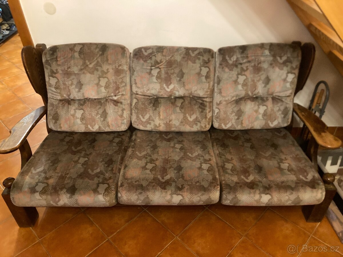 Prodám set 3+2+1 včetně stolku - 2