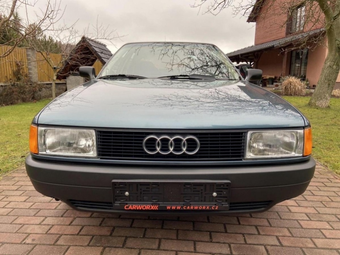 Nabízíme Audi 80 1.8i 66kw - 2