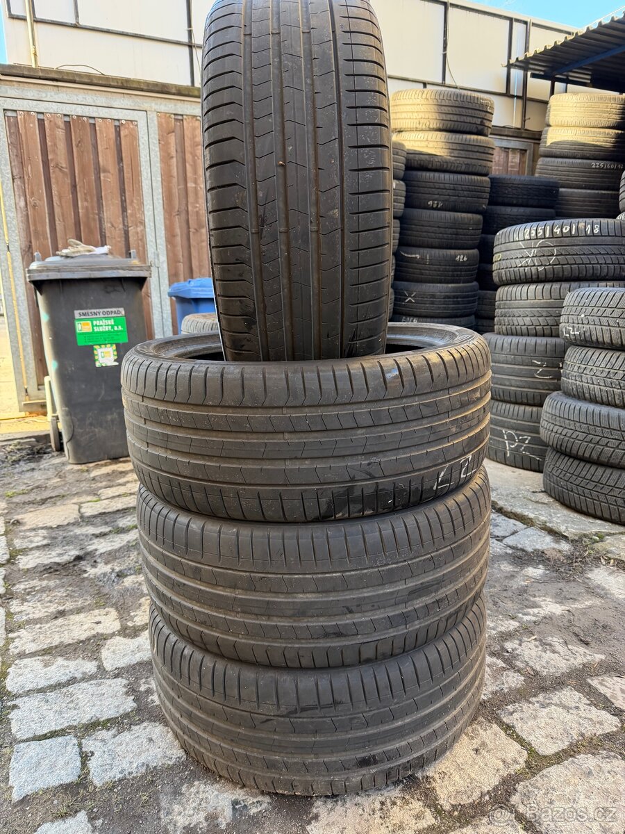 Letní pneu 275/35/22 - 2