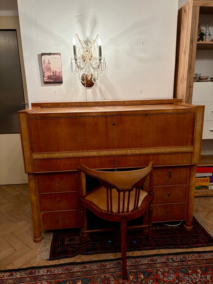 Starožitný psací stůl - 2