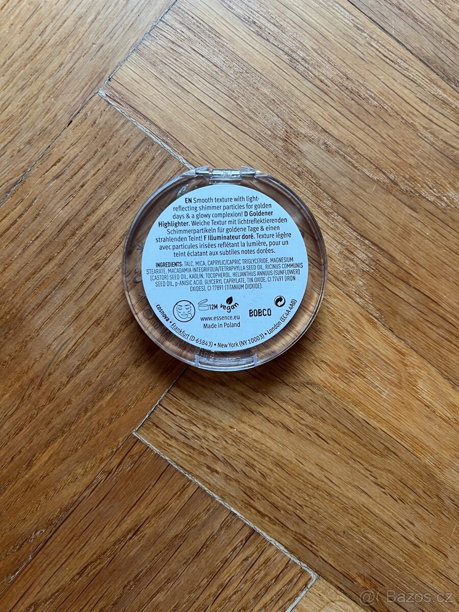 Essence golden highlighter - 2