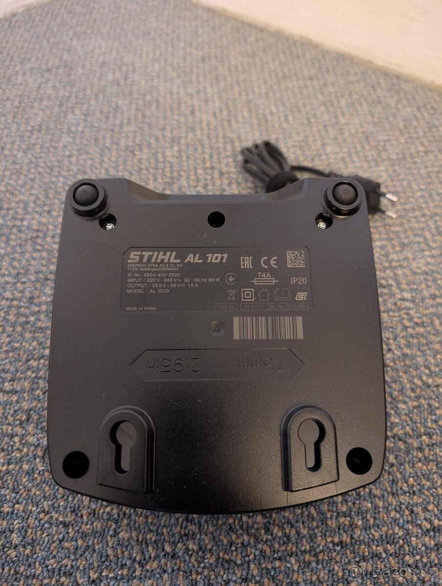 Nabíječka Stihl AL 101 - 2
