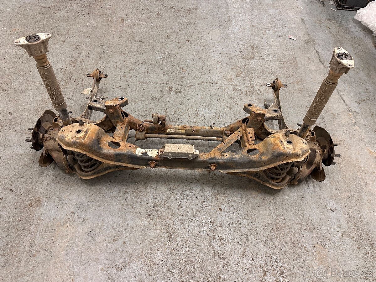 Volvo V50 zadní náprava - 2