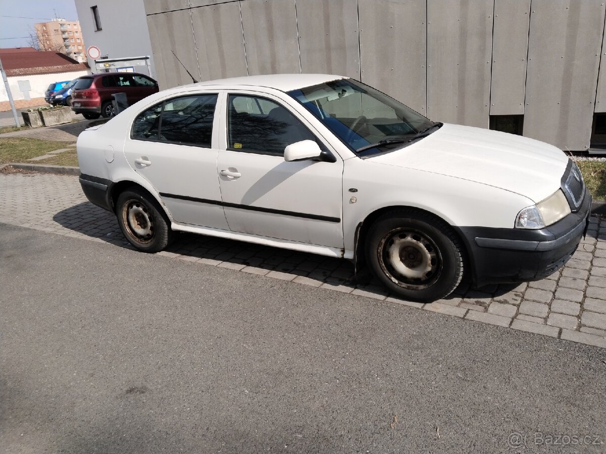 Škoda Octavia - 2