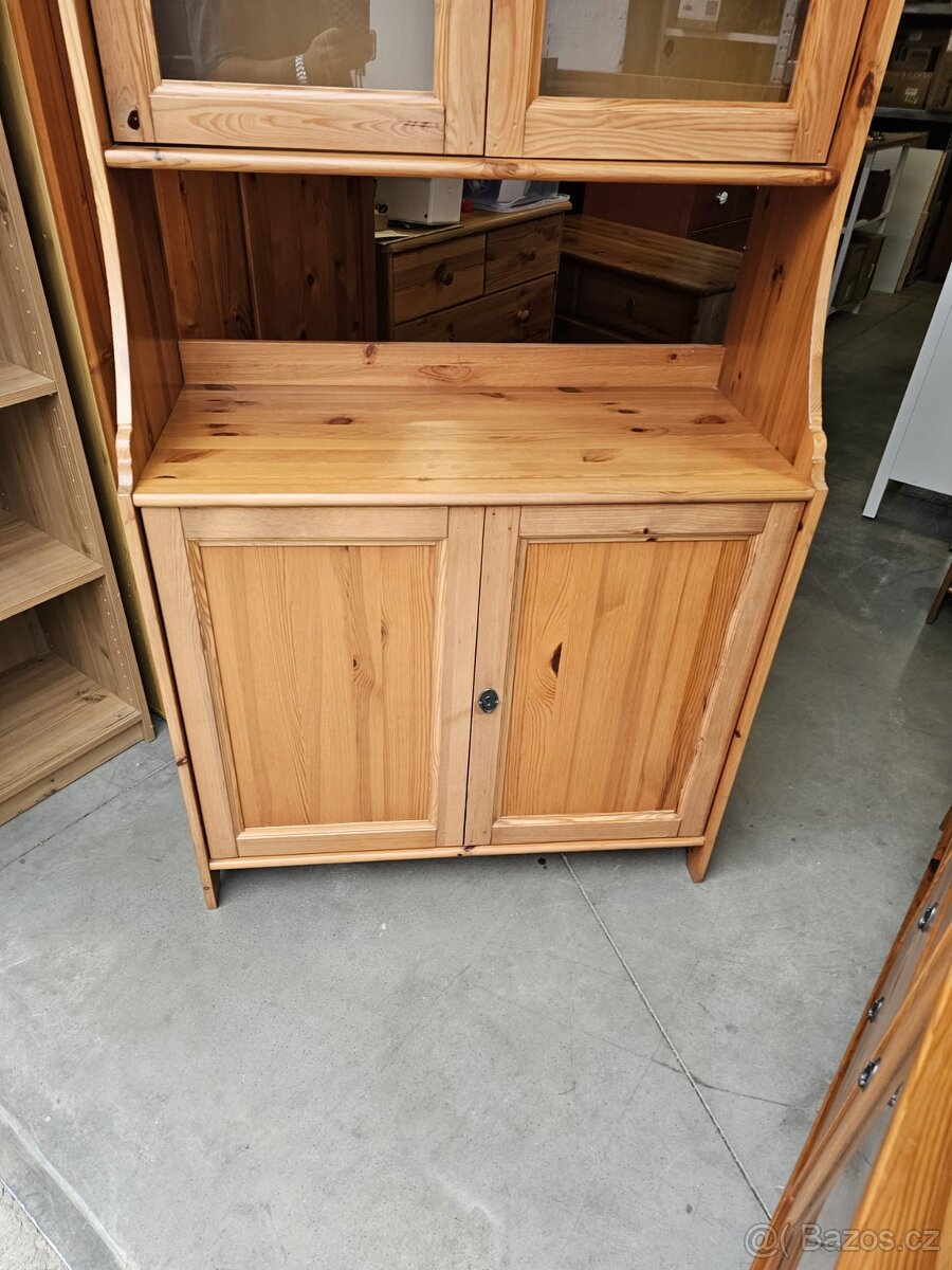 VITRÍNA IKEA LEKSVIK - 2