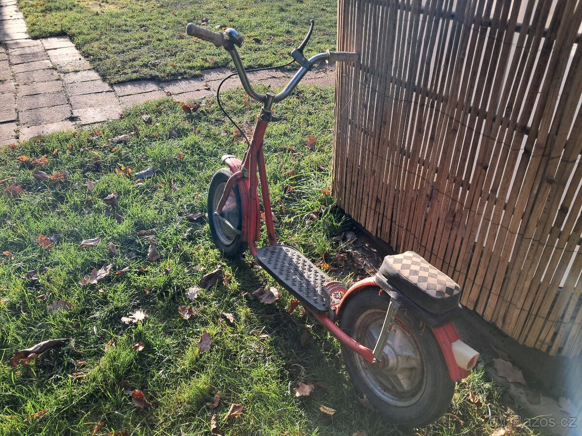 Retro koloběžka - 2