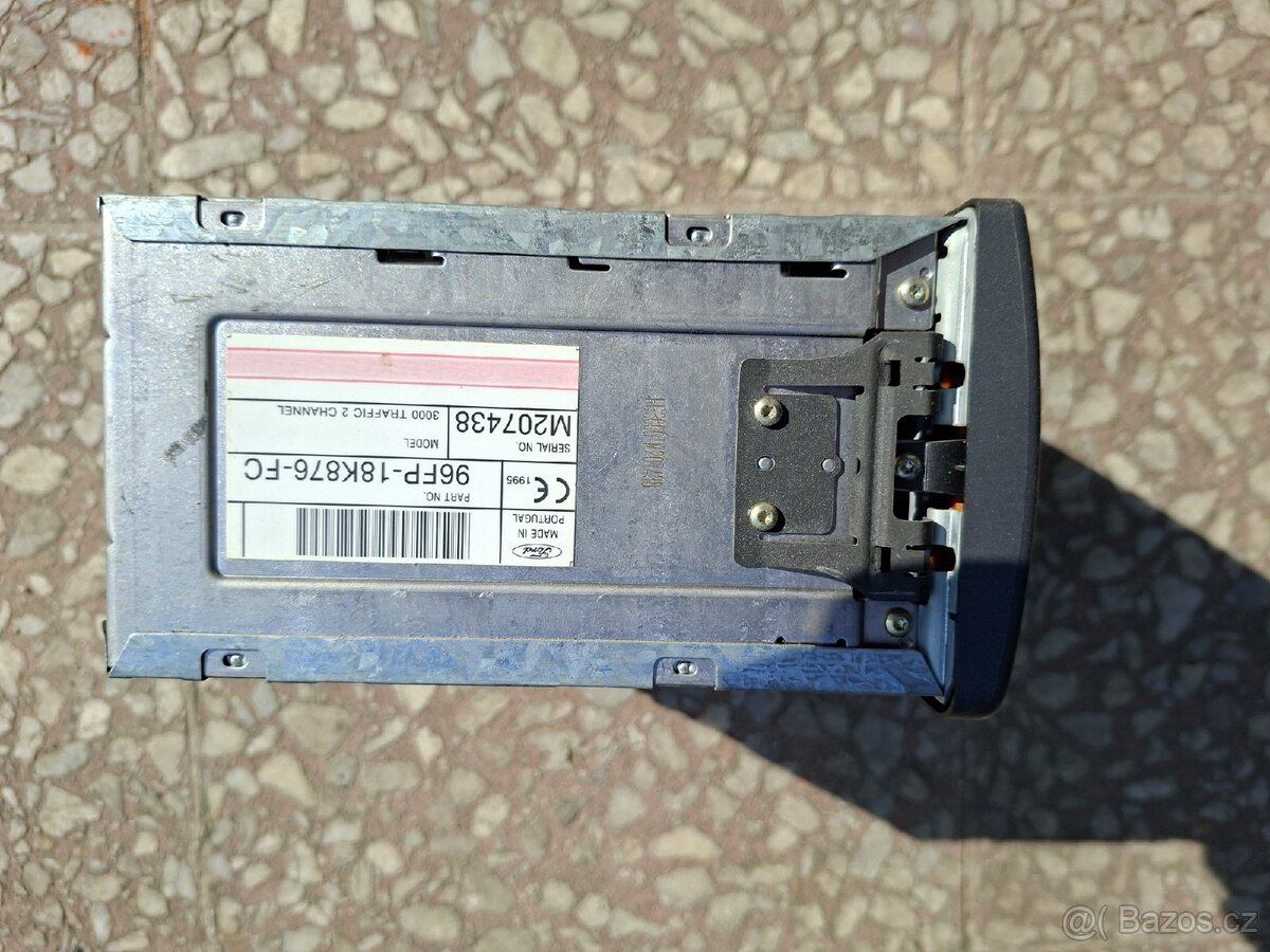 Staré autorádio - 2