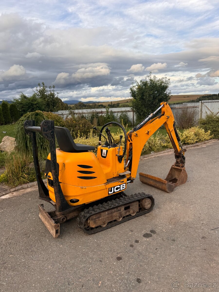 Minibagr JCB 8010 2x lzice precepovany - 2