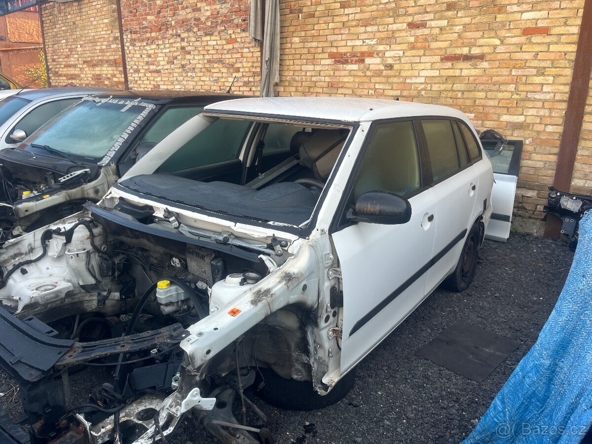 Fabia 2 II Combi 1026 1.2tsi 63kw vozidlo na díly - 2