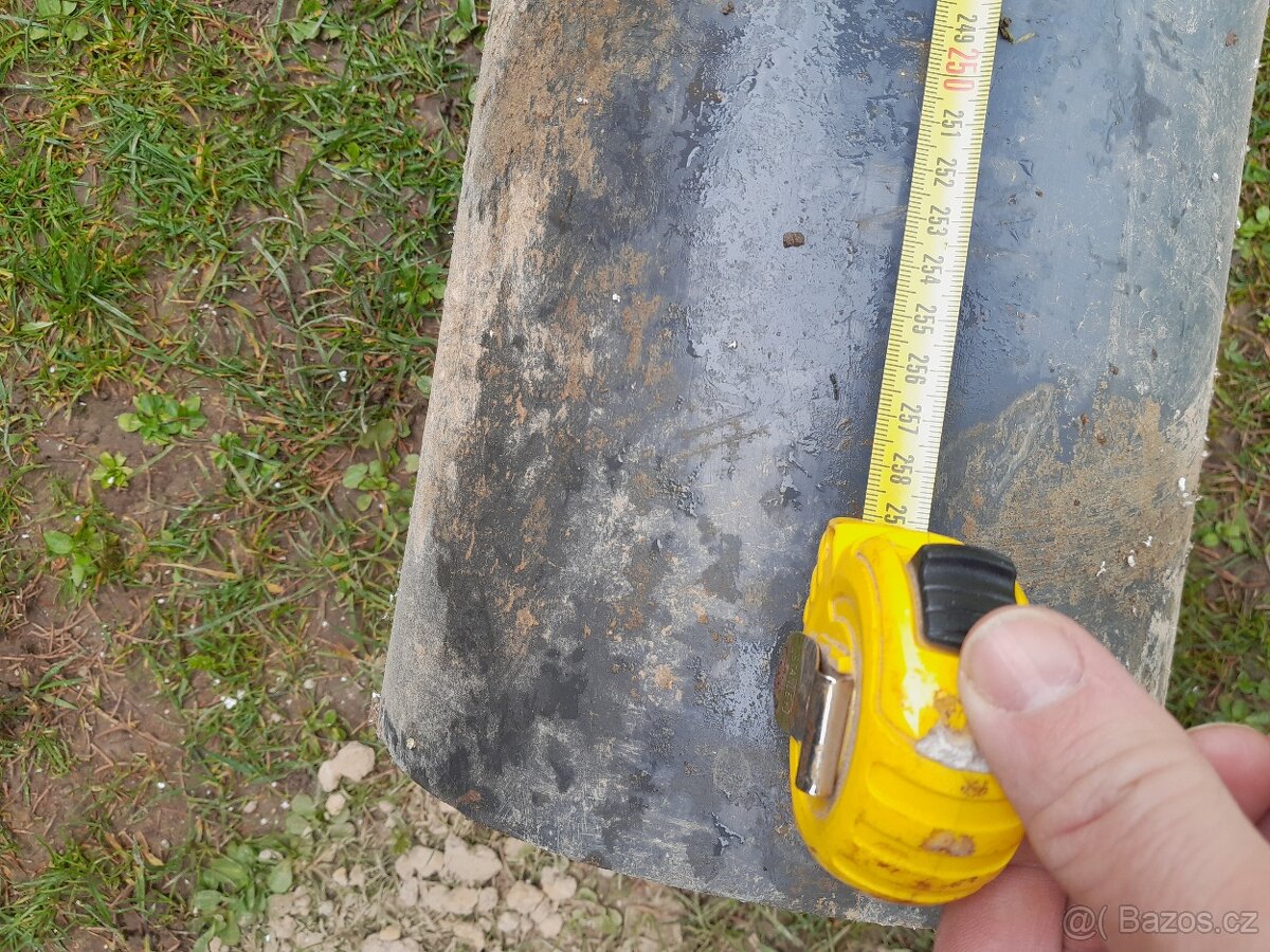 Kgem, plastová silnostěnná trubka 220mm - 2