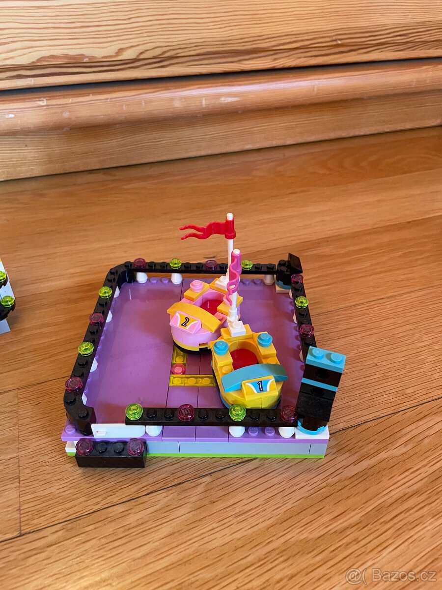 LEGO Friends Zábavný park - 2