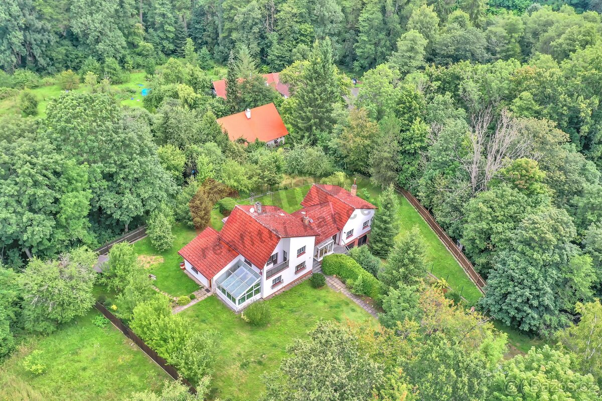 RD s dvěma bytovými jednotkami a pozemky 77 689 m² – Slavošo - 2