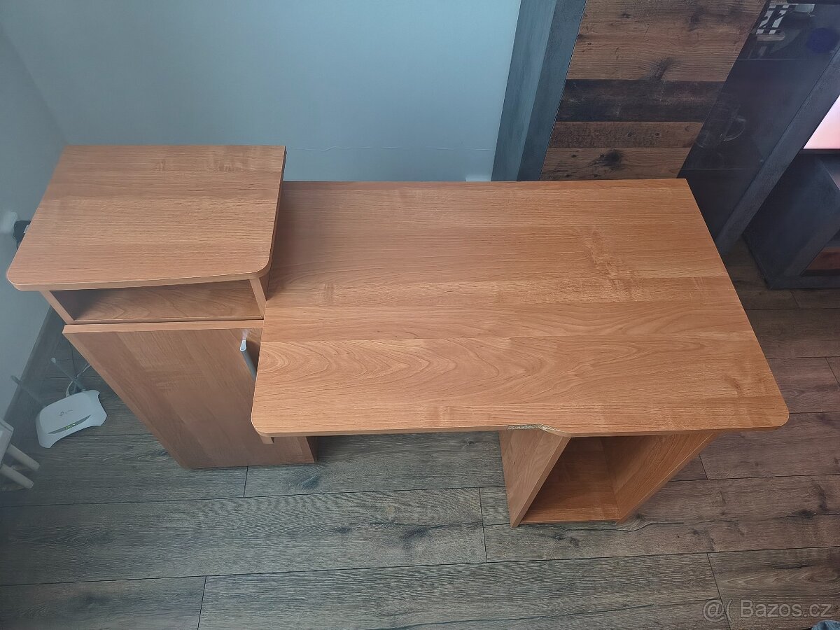 Psací stůl - 2