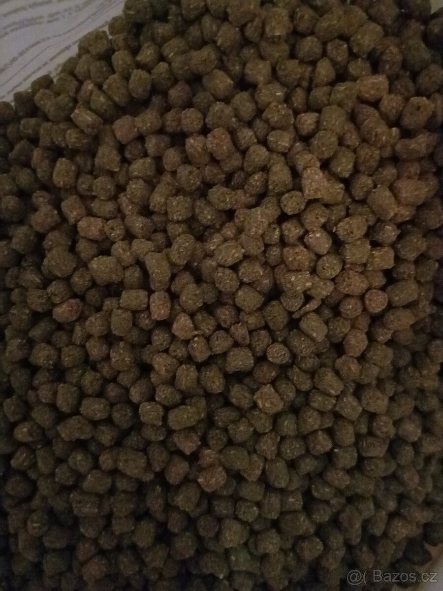 kvalitní granule pro králíky Genesis - 2