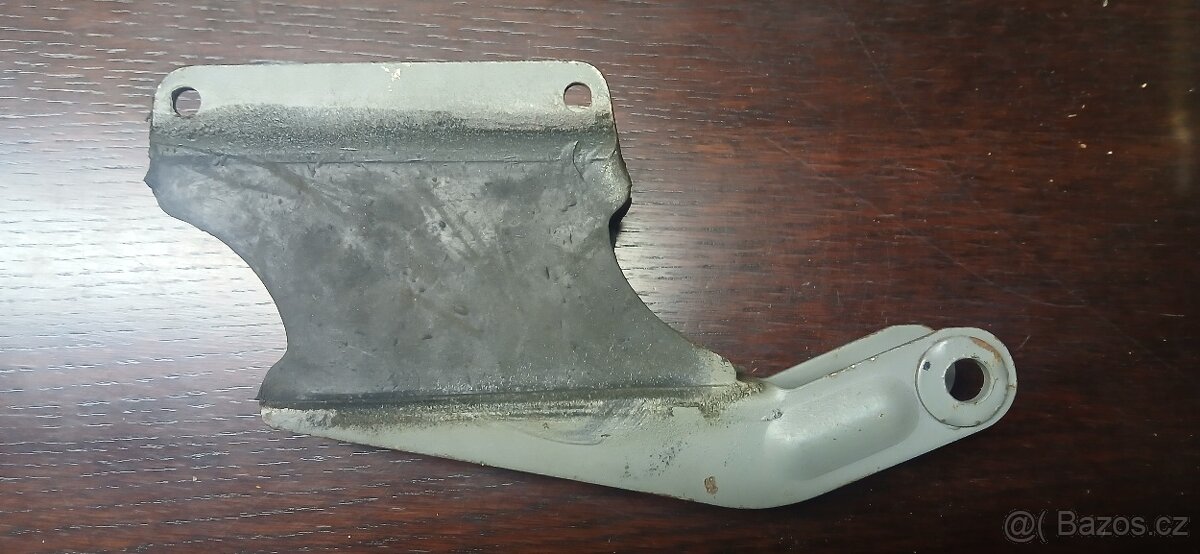 Silentblok ČZ skútr - 2