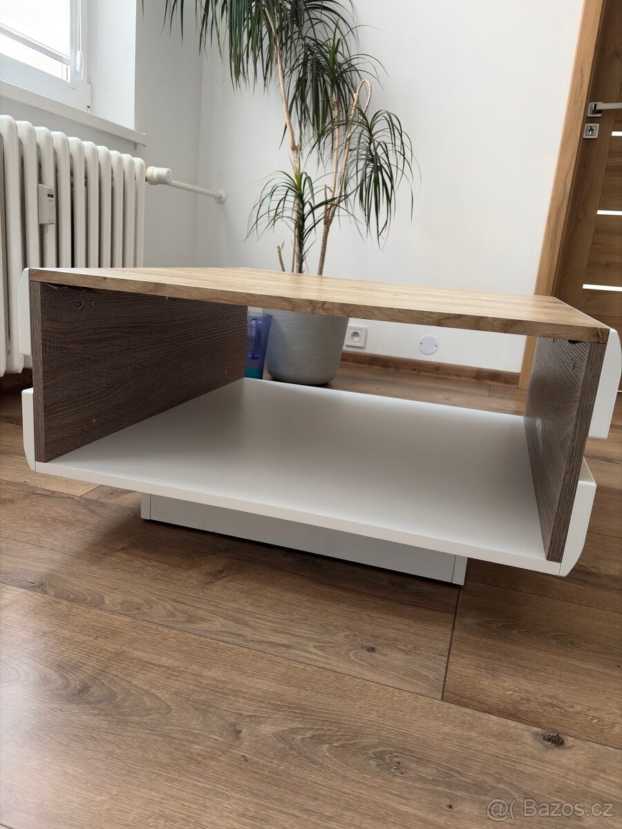 Konferenční stůl LYNATET TYP 71 - 2