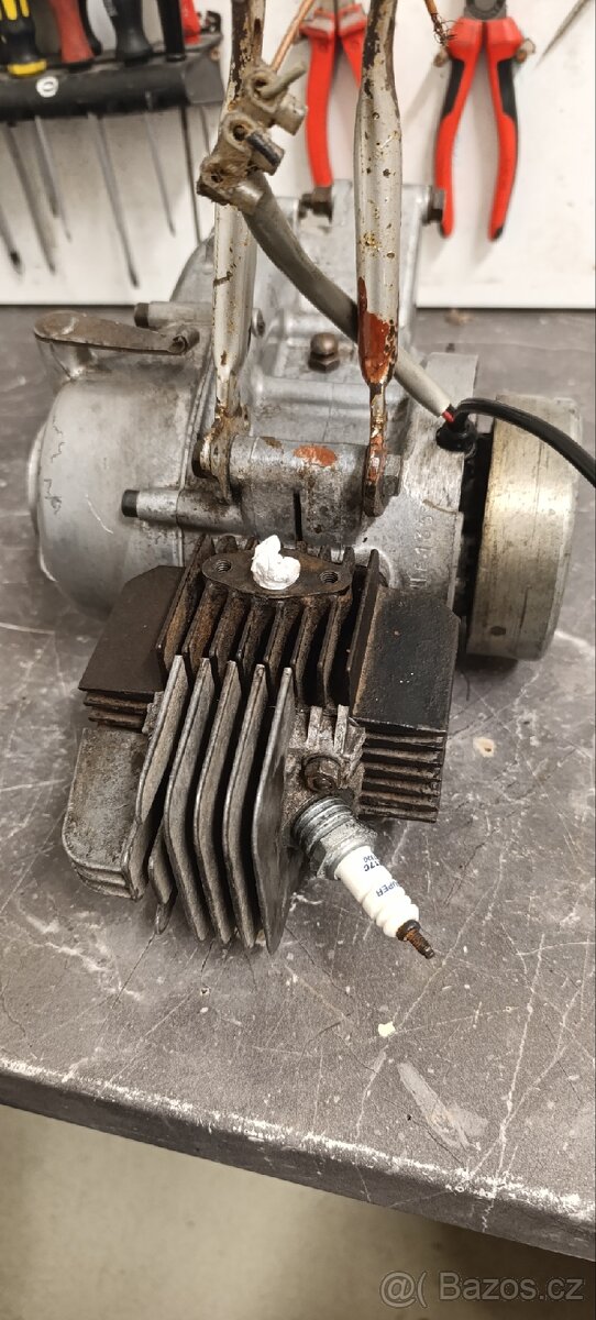 BENELLI 49,9ccm. Motor - 2