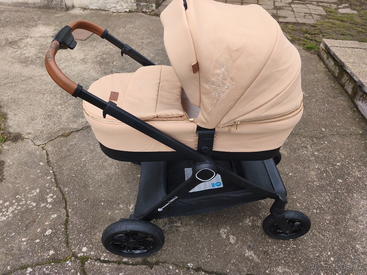 Petite mars + autosedačka - 2