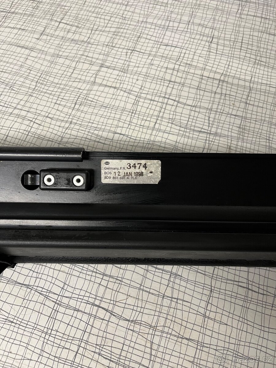 Audi a4 roleta síť - 2