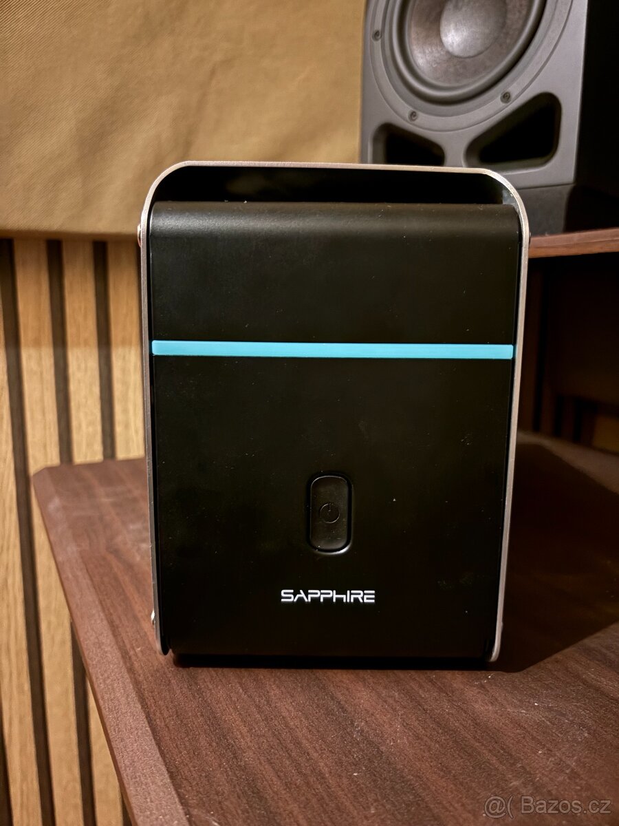 Sapphire GearBox Thunderbolt 3 eGFX - 2