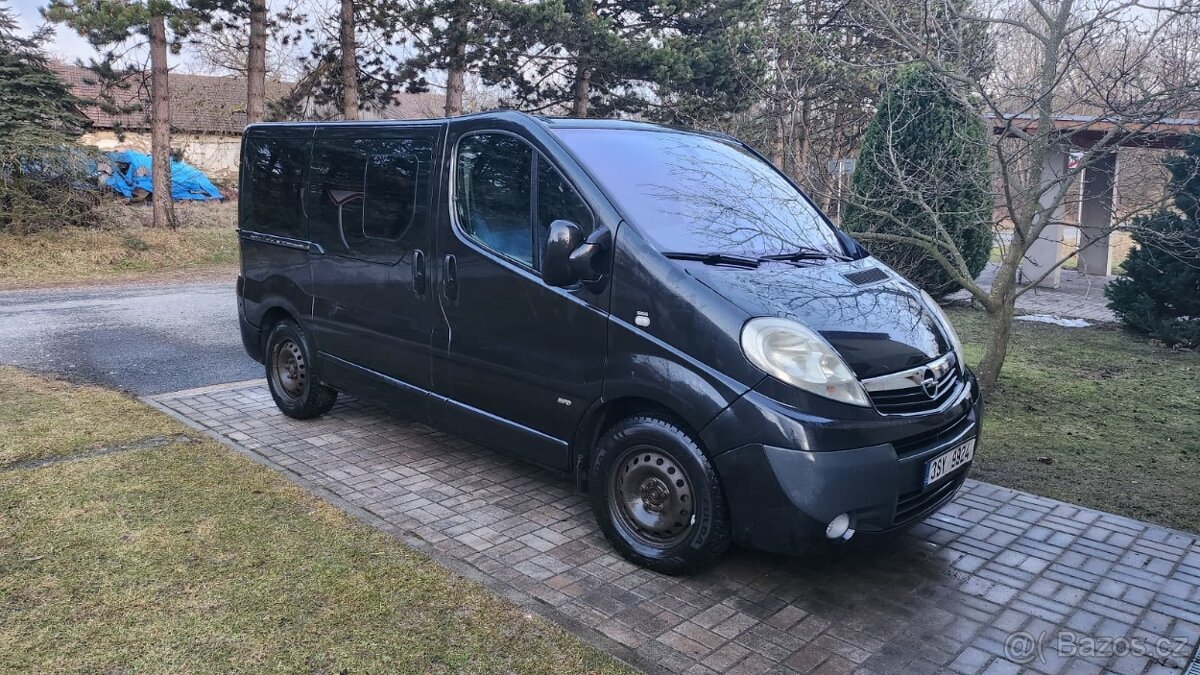 Prodám Opel Vivaro 2.5 CDTi Westfalia - 2